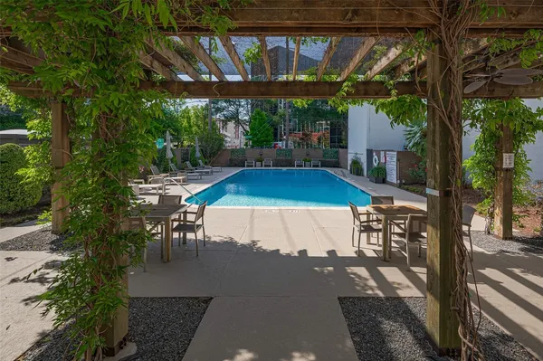 $3,500 | 5001 Woodway Drive, Unit 1804, Houston, TX 77056