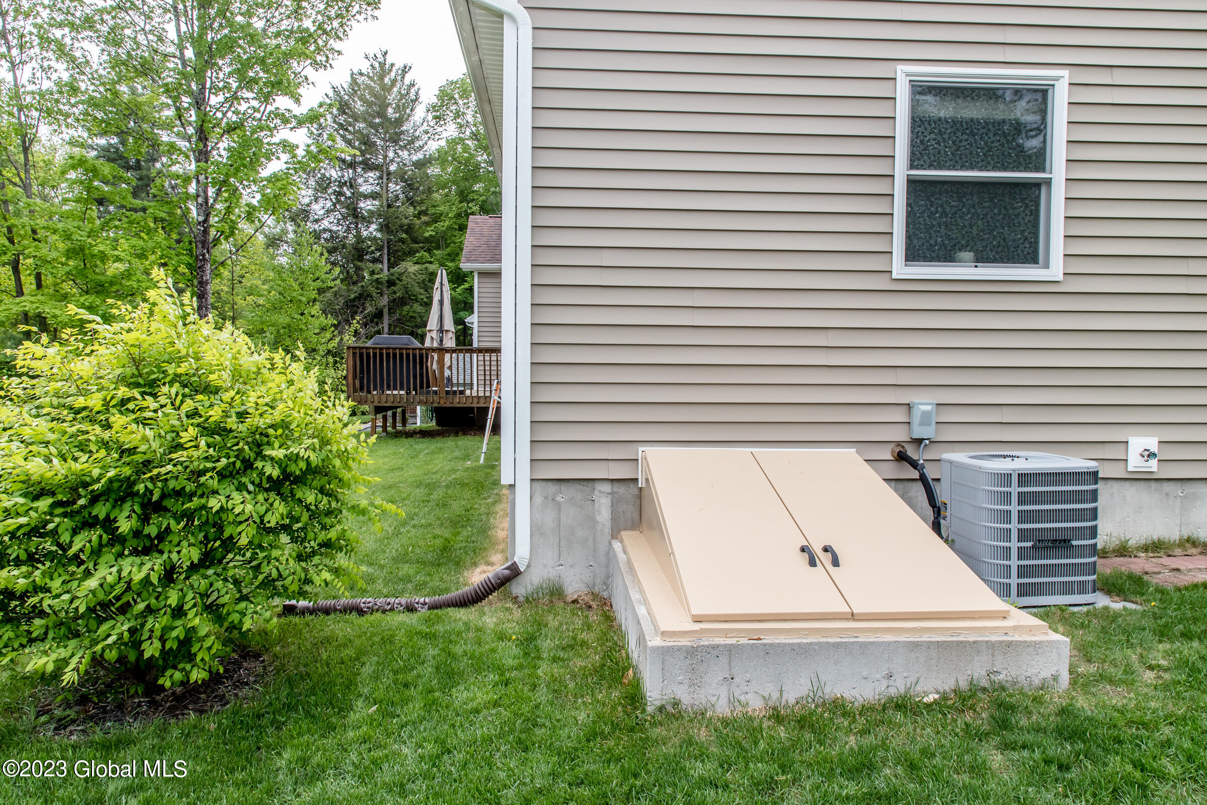 31 Burnham Road Wilton, NY 12831 - Photo 27 of 32 OutdoorBilcoDoor31Burnham