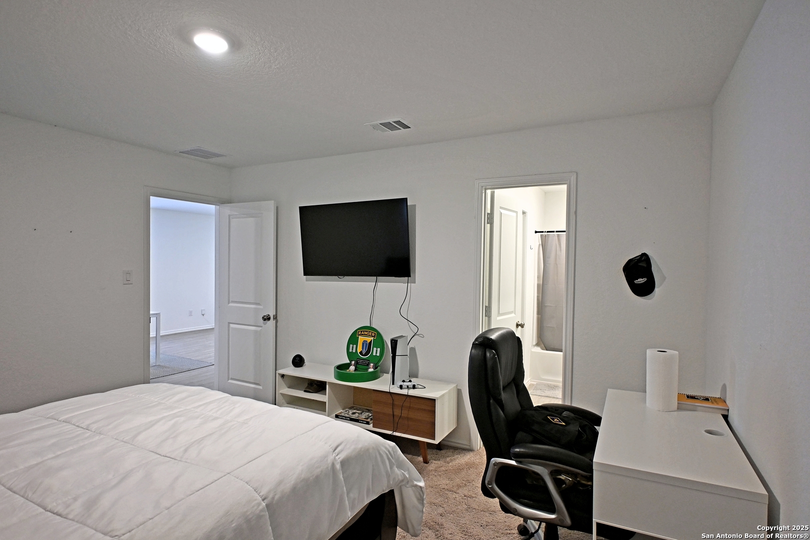 5115 Schaeffer Ridge Converse, TX 78109 - Photo 8 of 18