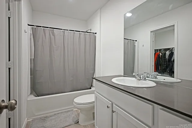 $1,525 | 5115 Schaeffer Ridge, Converse, TX 78109