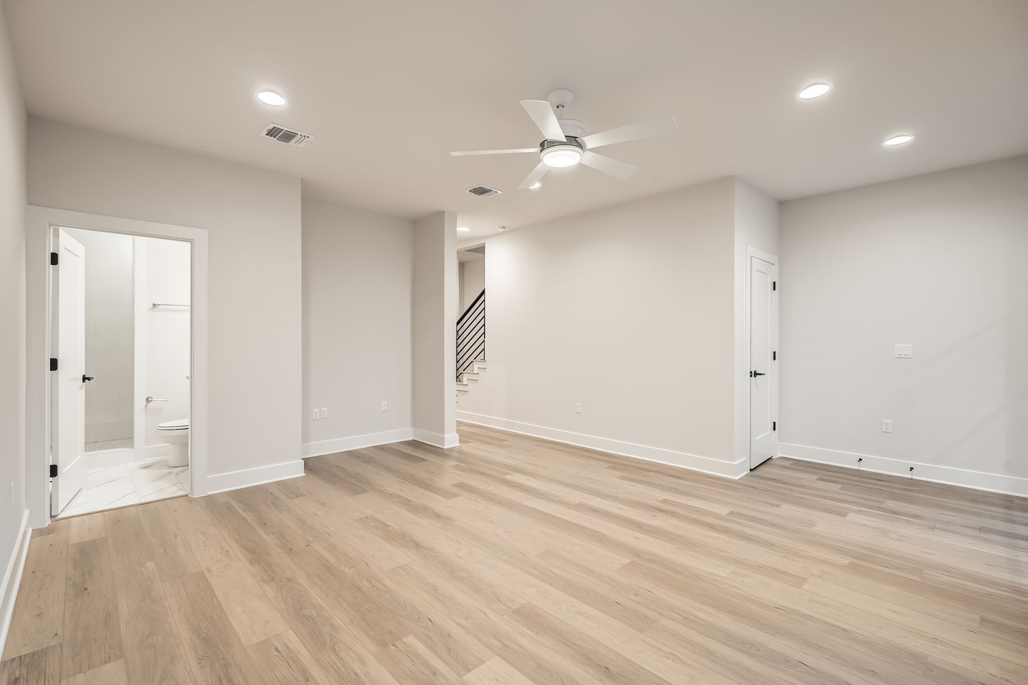 9029 Cattle Baron Path Austin, TX 78747 - Photo 7 of 37