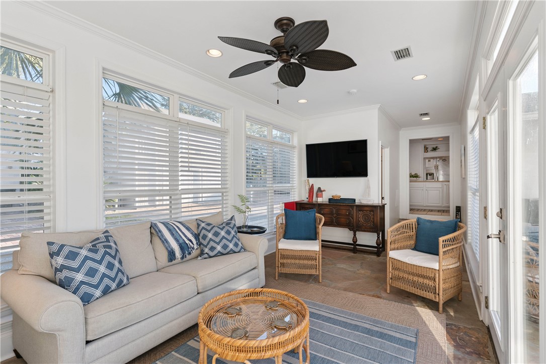 4210 7th Street St. Simons Island, GA 31522 - Photo 16 of 44