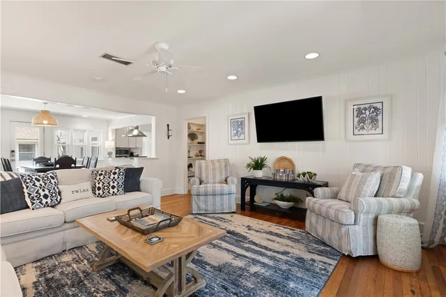 $2,000,000 | 4210 7th Street, St. Simons Island, GA 31522