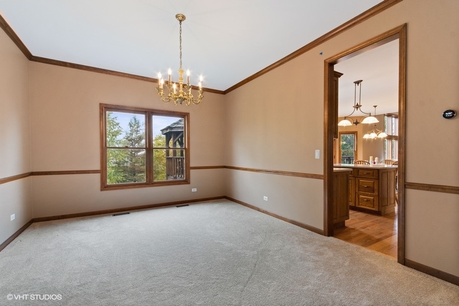 517 Ekman Drive Batavia, IL 60510 - Photo 4 of 22 a view of livingroom with natural light