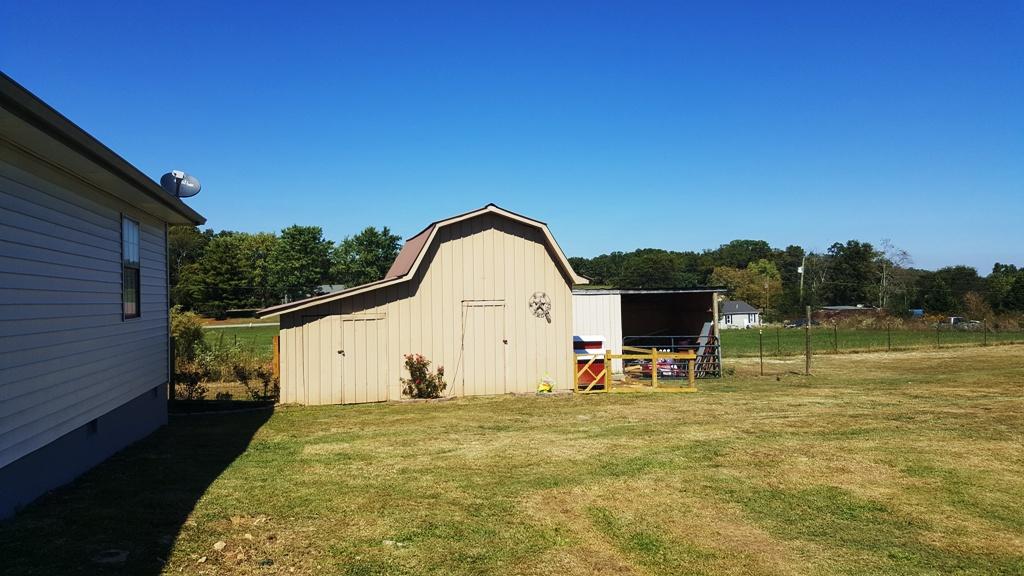 261 Wilson Road Loudon, TN 37774 - Photo 18 of 20 20171005_140151