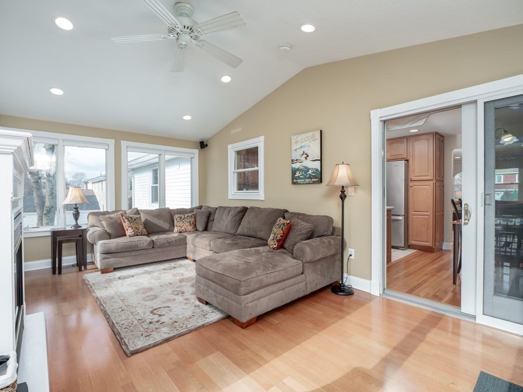 270 Gorwin Drive Holliston, MA 01746 - Photo 14 of 36