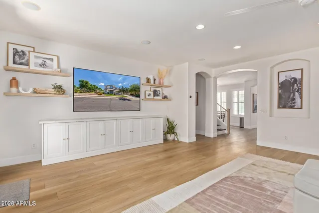 $950,000 | 3311 East Anika Drive, Gilbert, AZ 85298