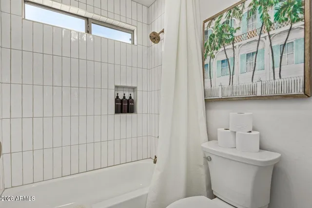 $950,000 | 3311 East Anika Drive, Gilbert, AZ 85298