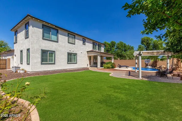 $950,000 | 3311 East Anika Drive, Gilbert, AZ 85298