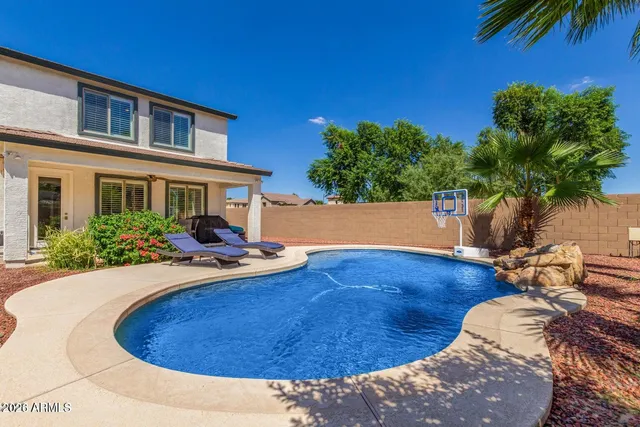 $950,000 | 3311 East Anika Drive, Gilbert, AZ 85298