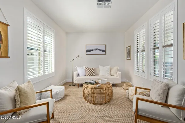 $950,000 | 3311 East Anika Drive, Gilbert, AZ 85298