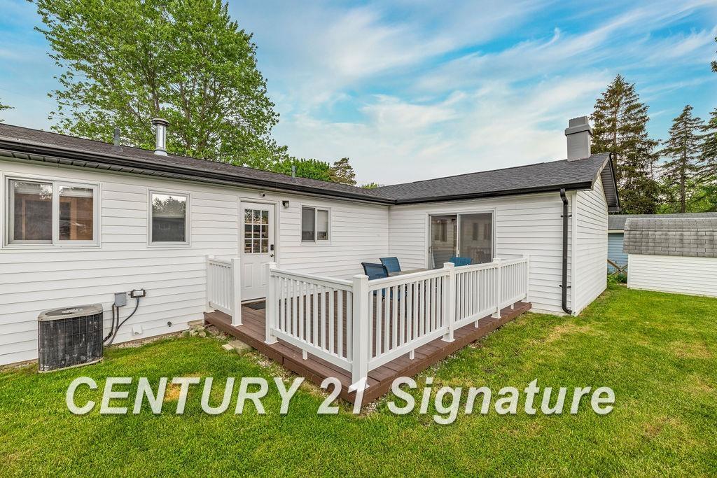 925 Roeser Street Freeland, MI 48623 - Photo 21 of 27
