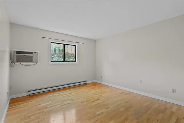 $199,900 | 117 John Street, Unit 14, Lincoln, RI 02865