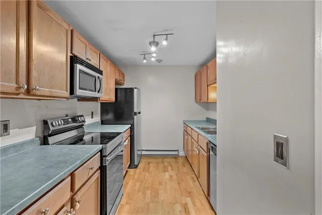 $199,900 | 117 John Street, Unit 14, Lincoln, RI 02865