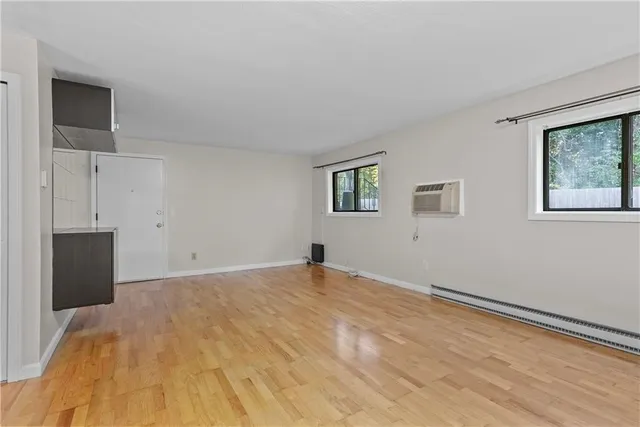 $199,900 | 117 John Street, Unit 14, Lincoln, RI 02865