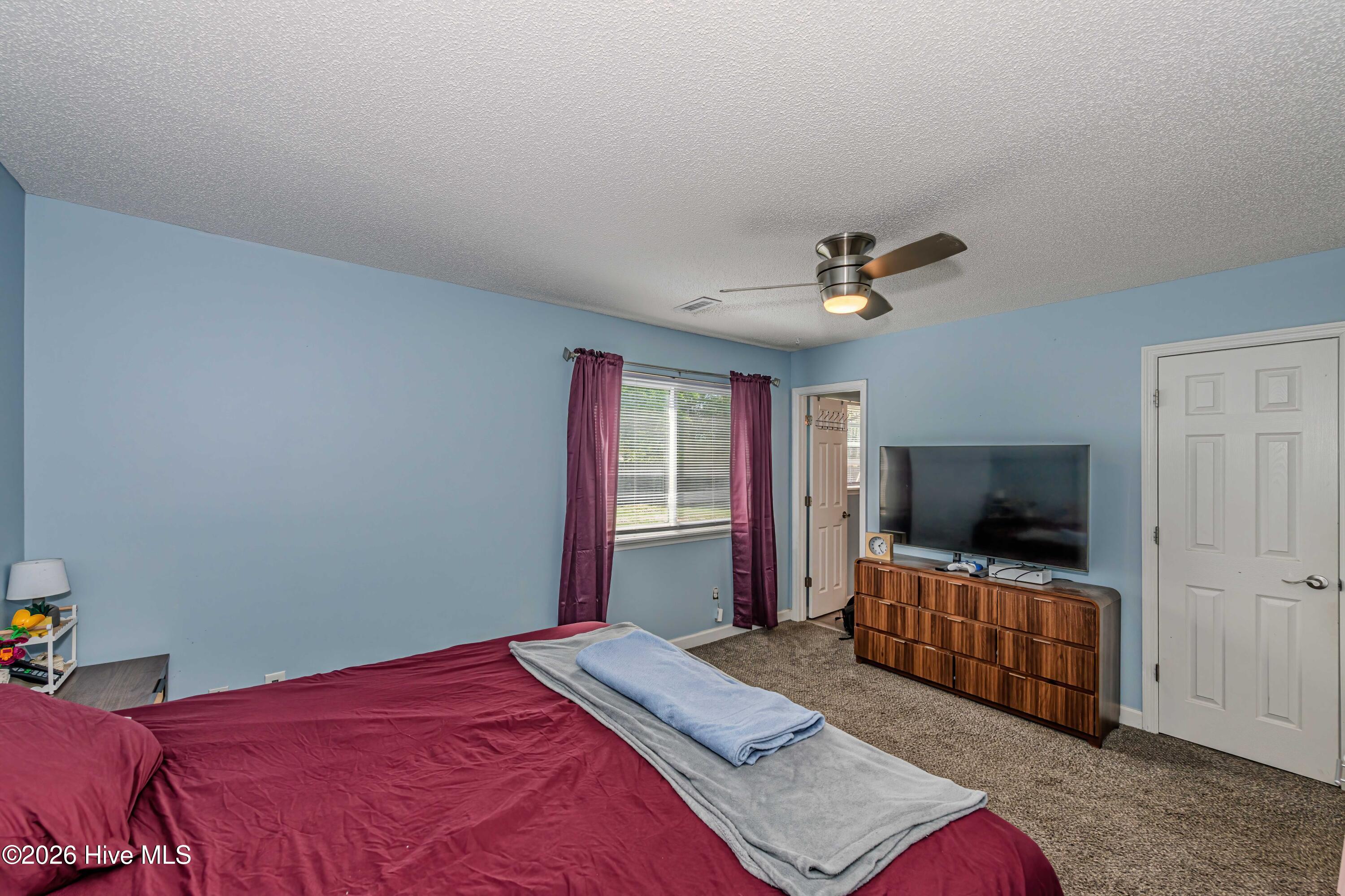 408 Cardinal Road Jacksonville, NC 28546 - Photo 15 of 34 DG (5 of 56)