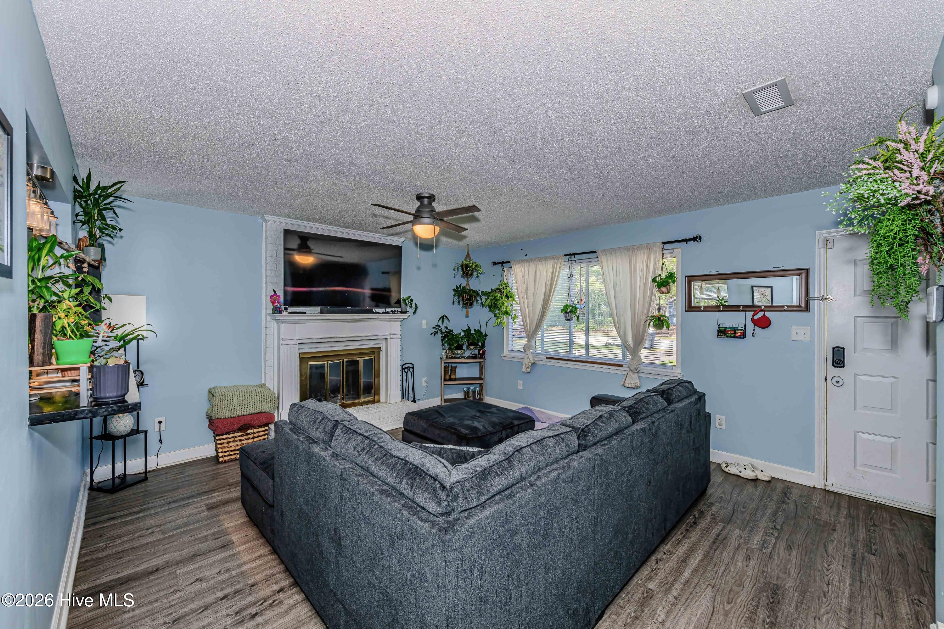408 Cardinal Road Jacksonville, NC 28546 - Photo 6 of 34 DG (42 of 56)