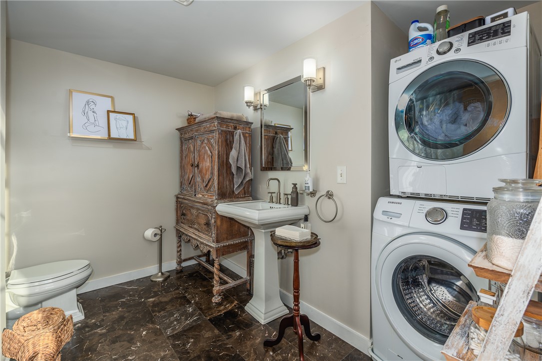 28 Bayley Street, Unit 301 Pawtucket, RI 02860 - Photo 13 of 17