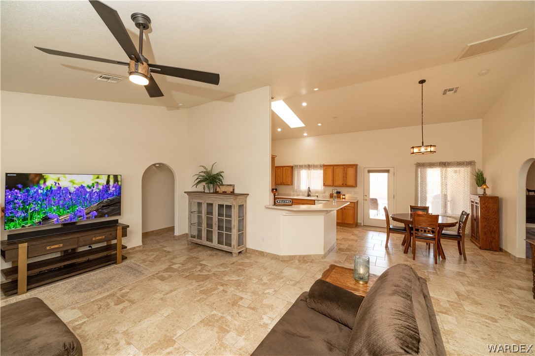 2063 Ridgeview Road Kingman, AZ 86401 - Photo 9 of 59 Gallery Image 9