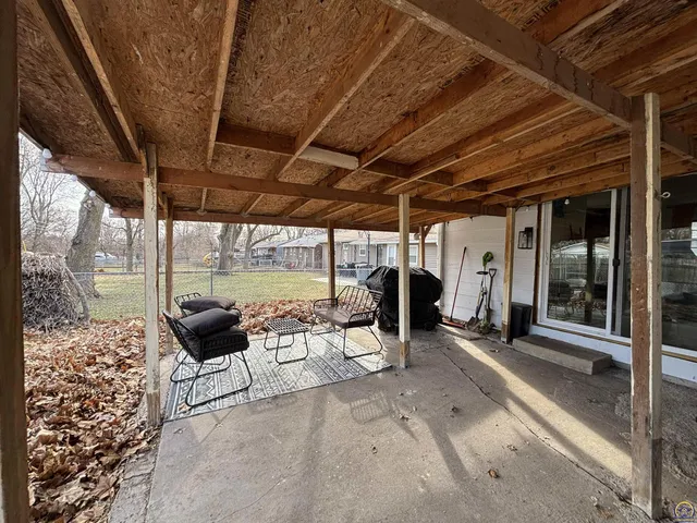 $187,900 | 1519 West Street, Emporia, KS 66801