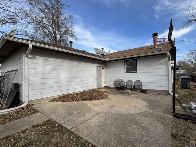 $187,900 | 1519 West Street, Emporia, KS 66801