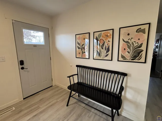 $187,900 | 1519 West Street, Emporia, KS 66801