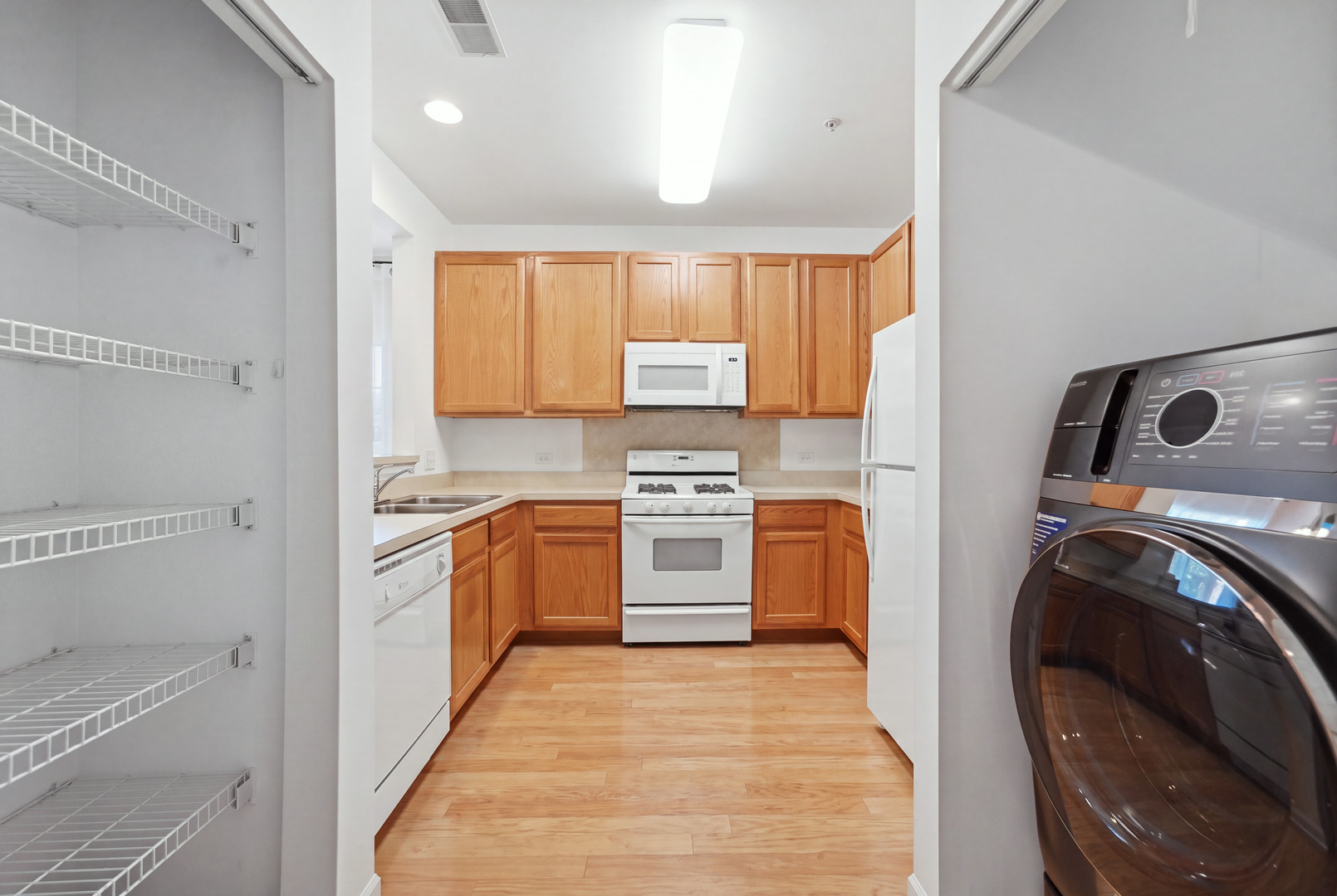 1267 West Lake Street, Unit 104 Addison, IL 60101 - Photo 9 of 29 Gallery Image 9