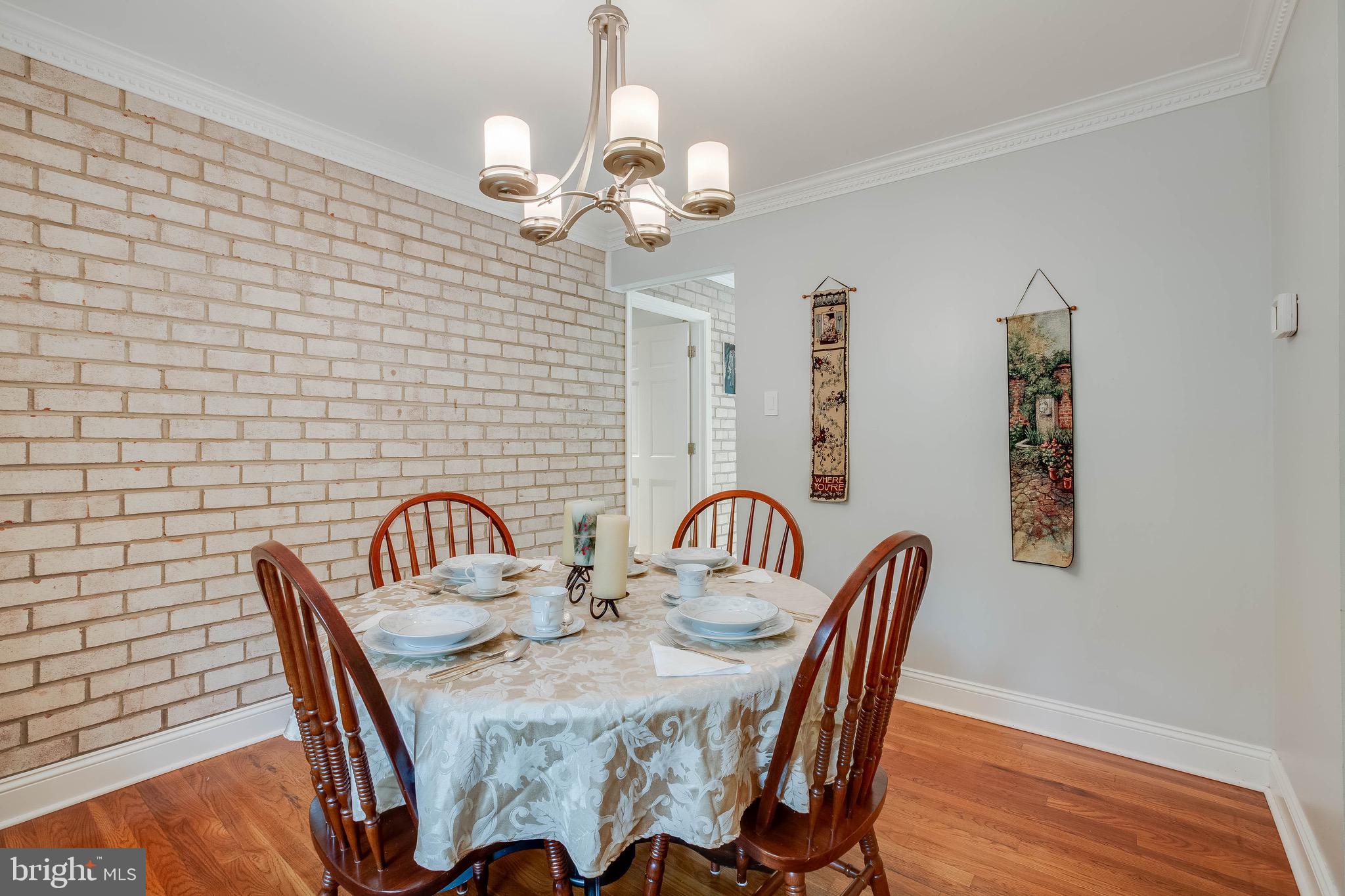 6907 Huntsman Boulevard Springfield, VA 22153 - Photo 10 of 48 Dining Room