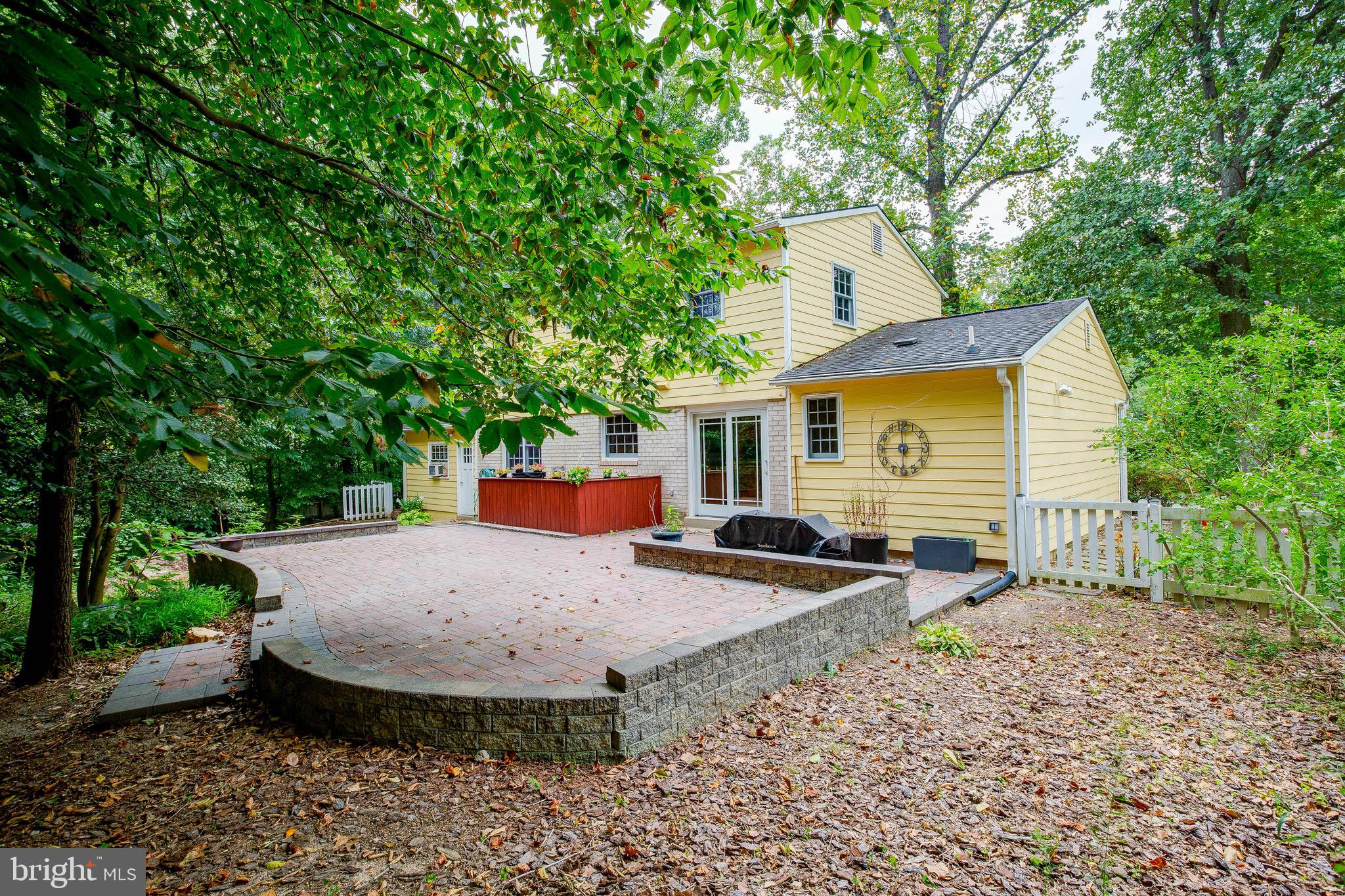 6907 Huntsman Boulevard Springfield, VA 22153 - Photo 40 of 48 Patio