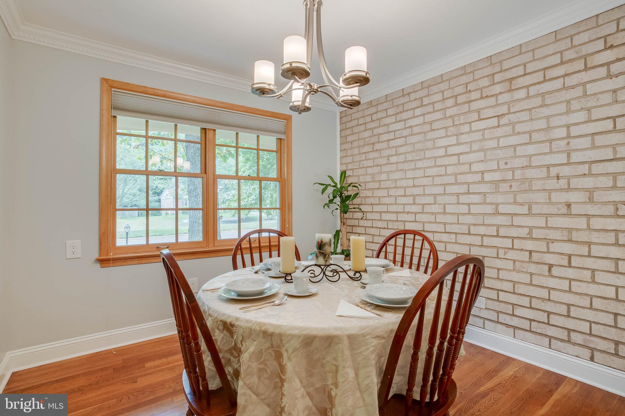 6907 Huntsman Boulevard Springfield, VA 22153 - Photo 8 of 48 Dining Room