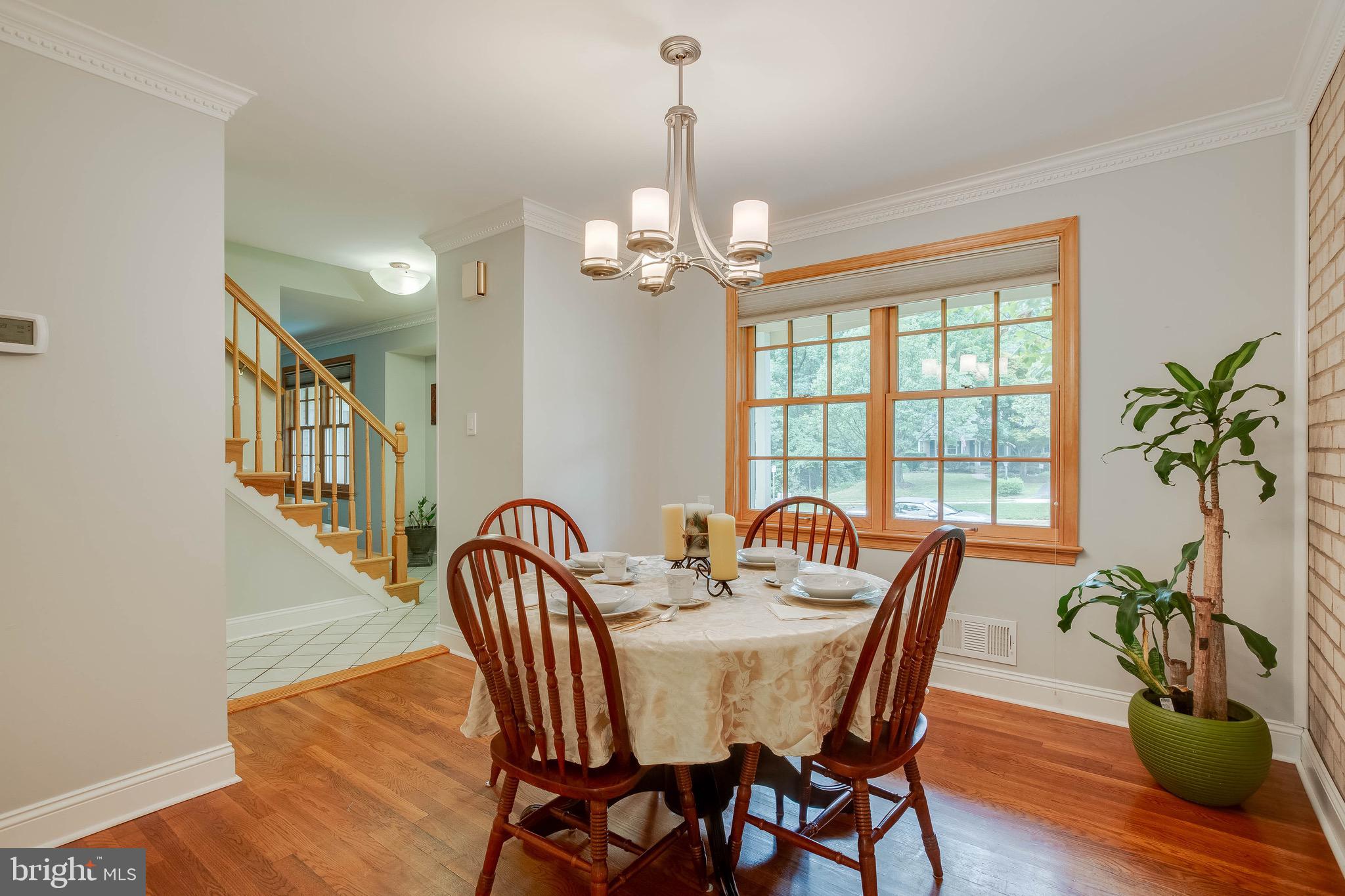 6907 Huntsman Boulevard Springfield, VA 22153 - Photo 9 of 48 Dining Room