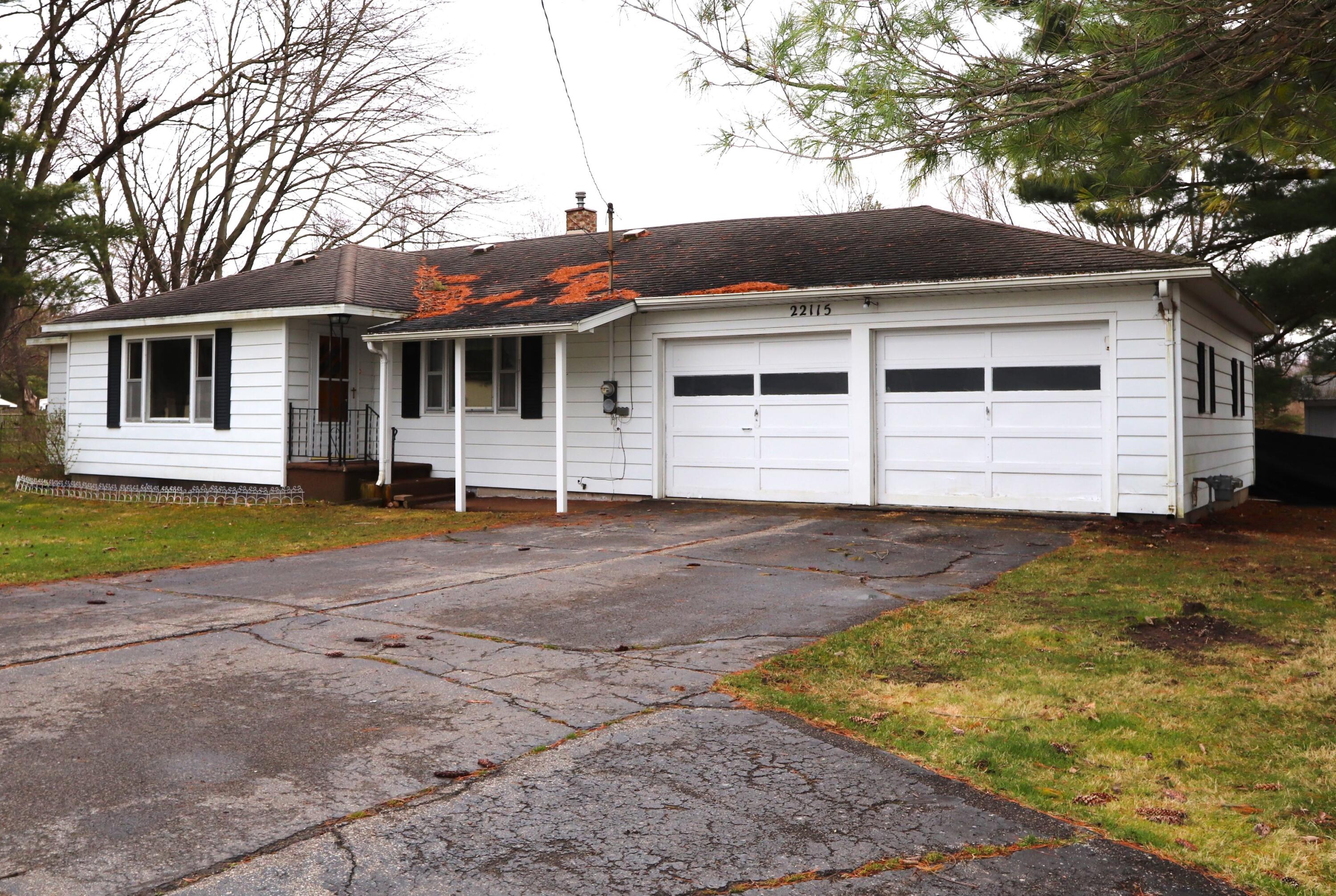 22115 Gratiot Road Merrill, MI 48637 - Photo 5 of 45 IMG_5701