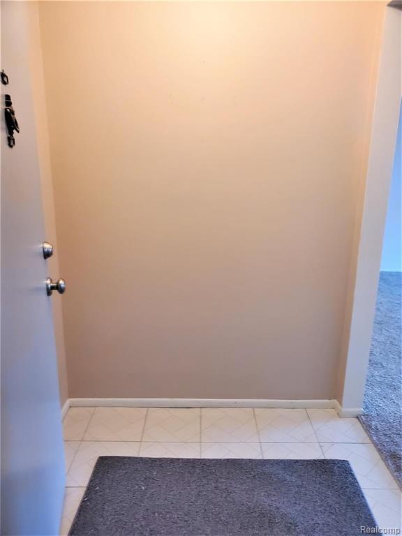 24360 East River Road, Unit 33 Grosse Ile, MI 48138 - Photo 6 of 25