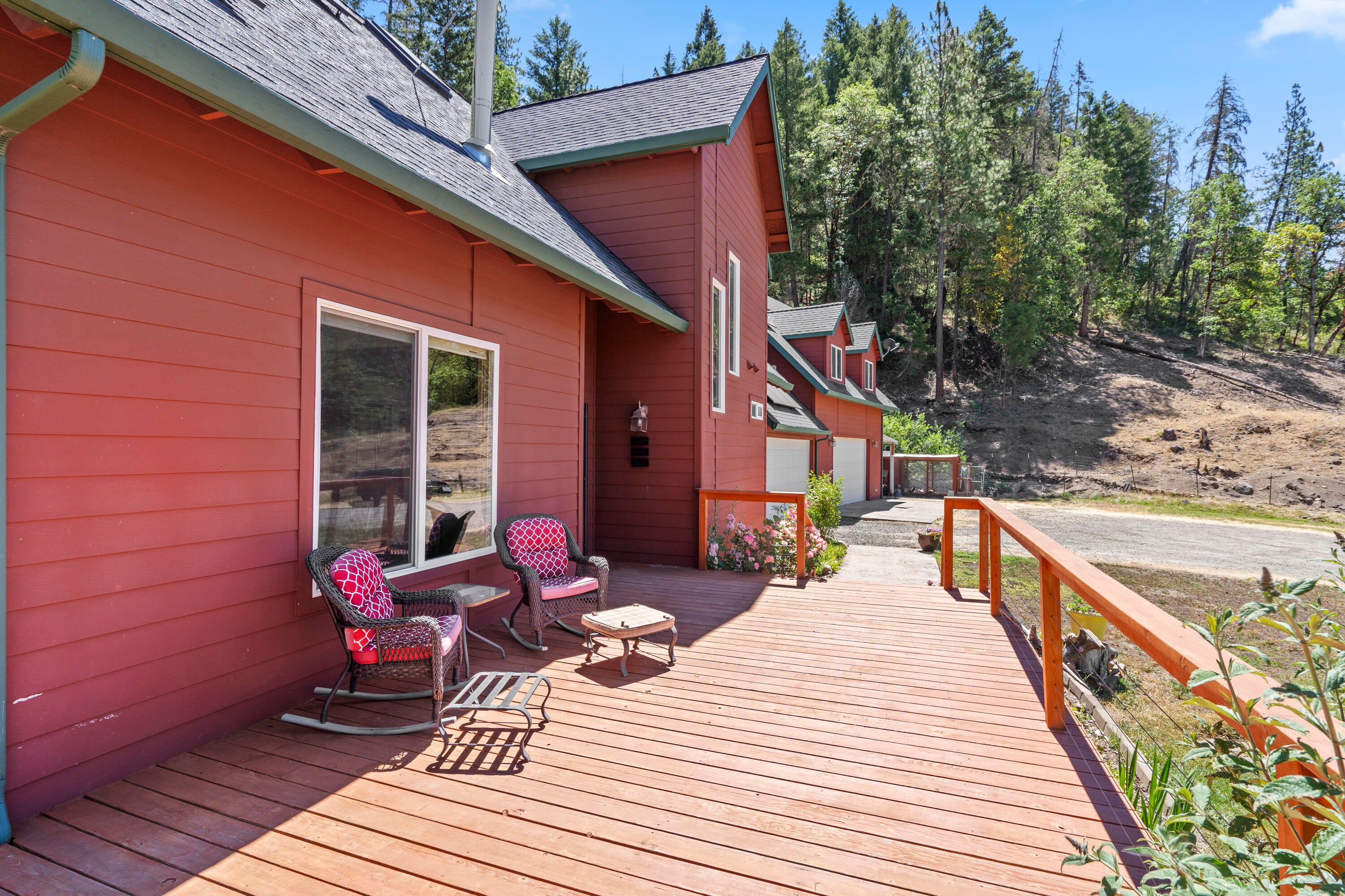 672 Elk Creek Road Trail, OR 97541 - Photo 4 of 56 672 Elk Creek Road - 3