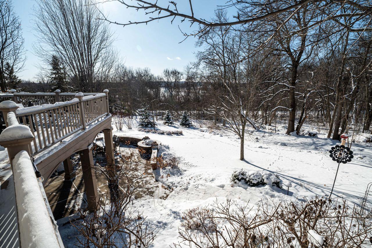 631 Stepping Stone Way Pewaukee, WI 53072 - Photo 15 of 80 IMG_5128