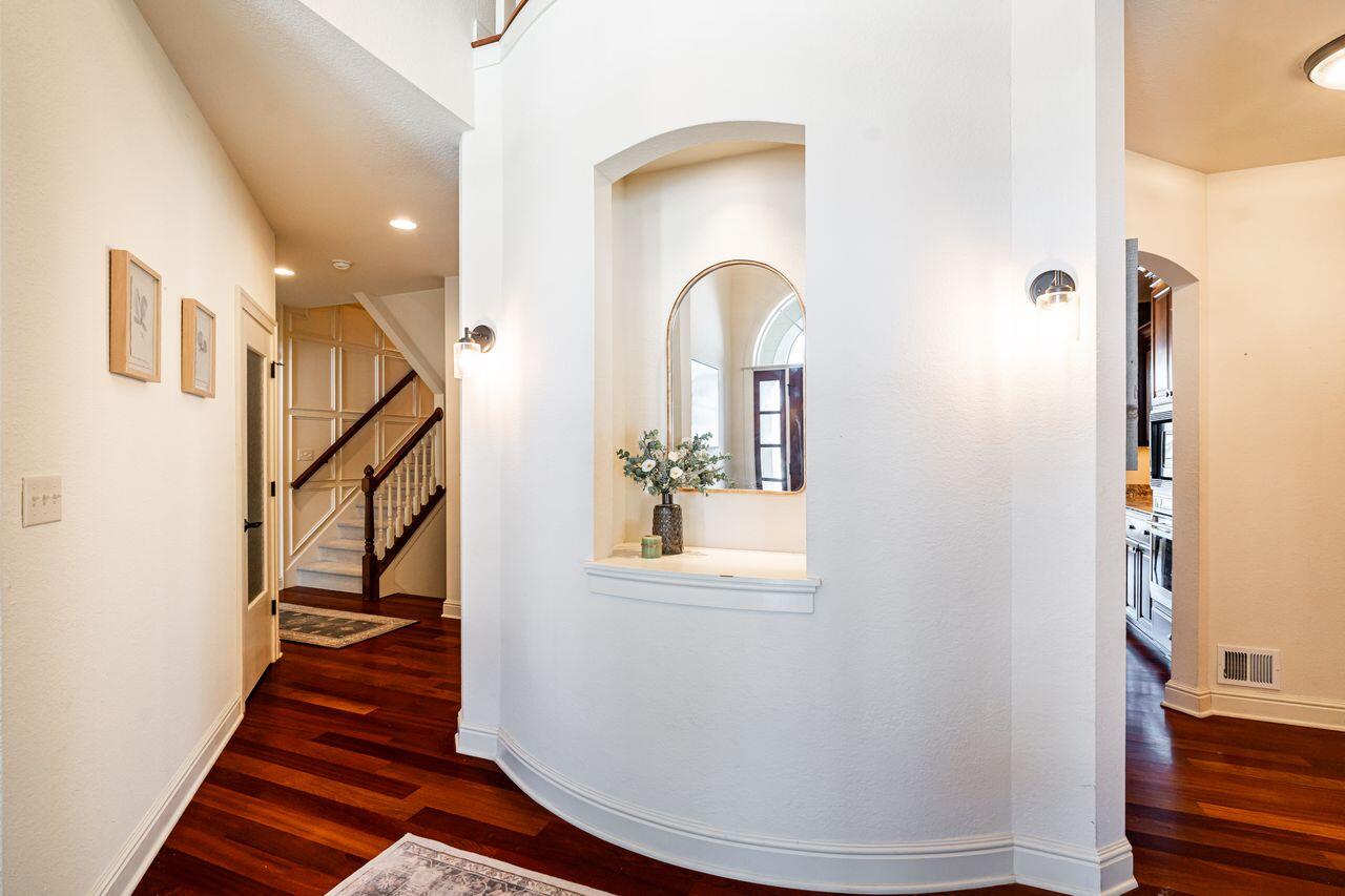 631 Stepping Stone Way Pewaukee, WI 53072 - Photo 5 of 80 IMG_5100