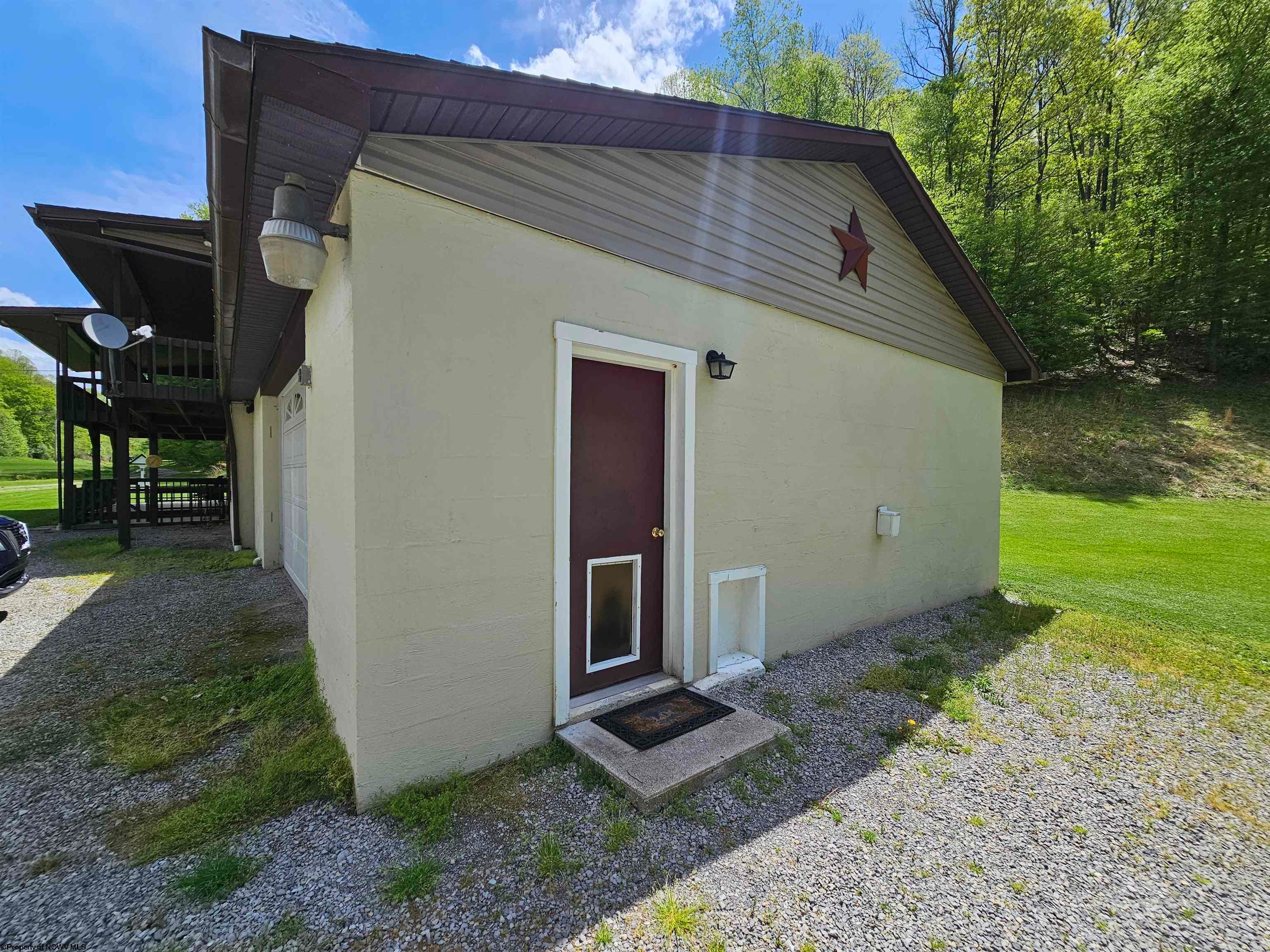1368 Redlick Run Road New Milton, WV 26411 - Photo 25 of 33 Gallery Image 25