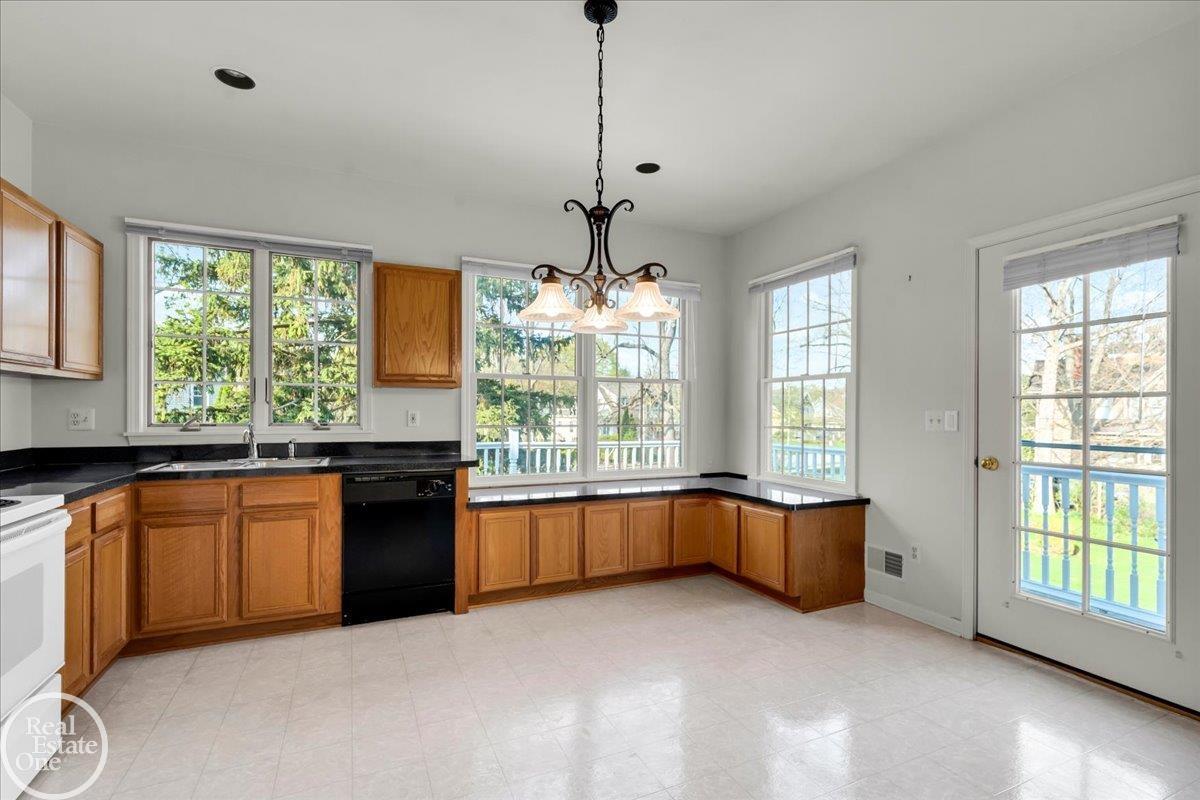 663 North Riverside Avenue St. Clair, MI 48079 - Photo 54 of 70