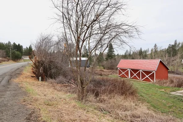 $89,500 | 429 Northeast Stringham Road, Rockford, WA 99030