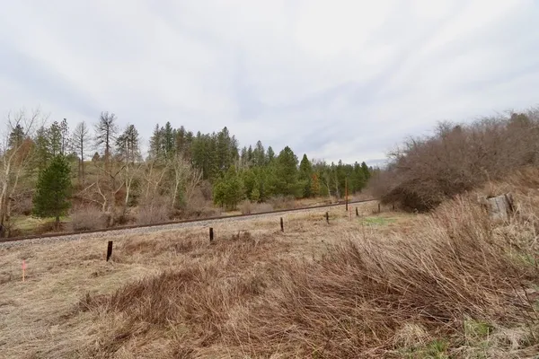 $89,500 | 429 Northeast Stringham Road, Rockford, WA 99030