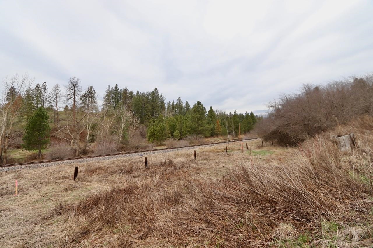 429 Northeast Stringham Road Rockford, WA 99030 - Photo 15 of 18