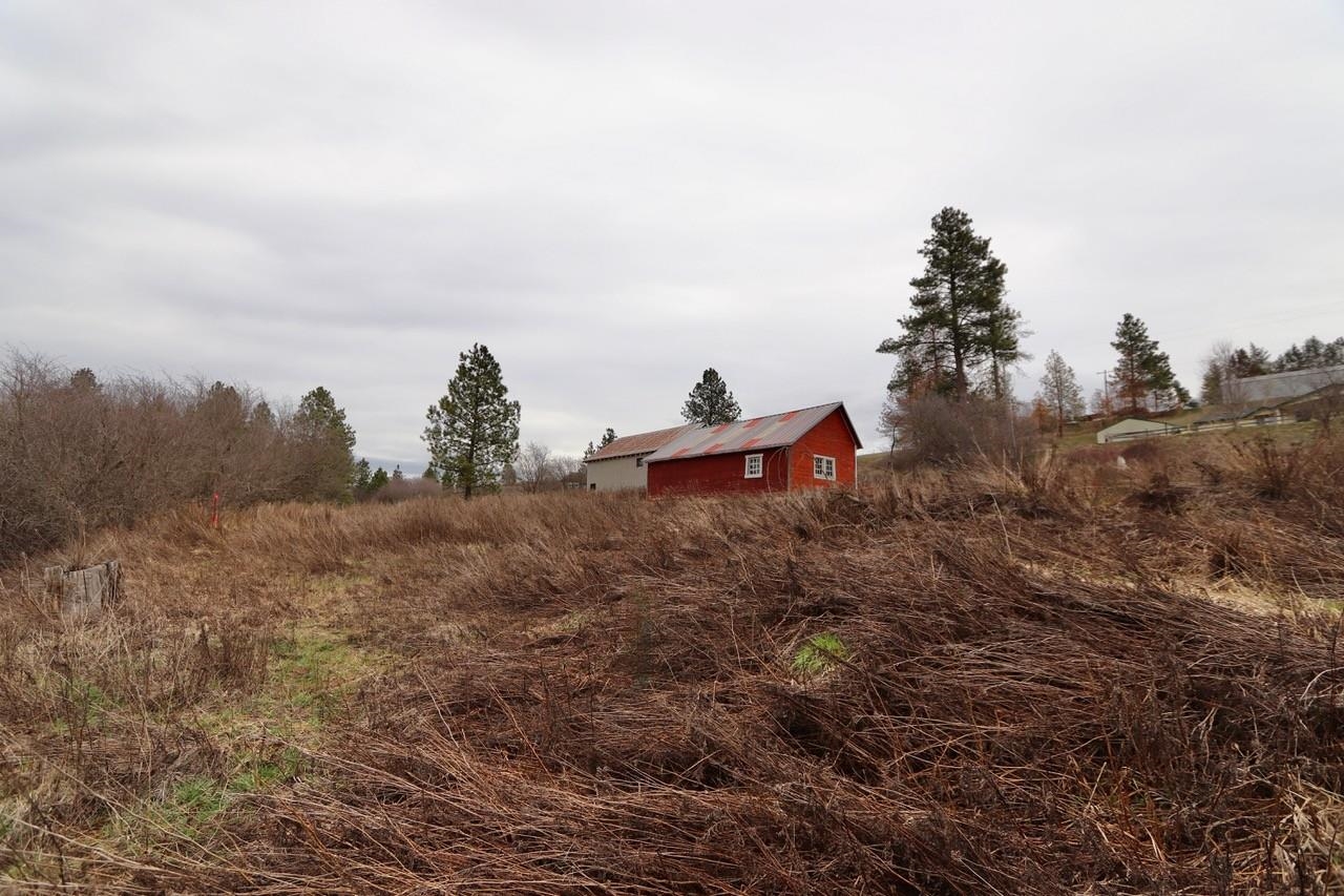 429 Northeast Stringham Road Rockford, WA 99030 - Photo 17 of 18