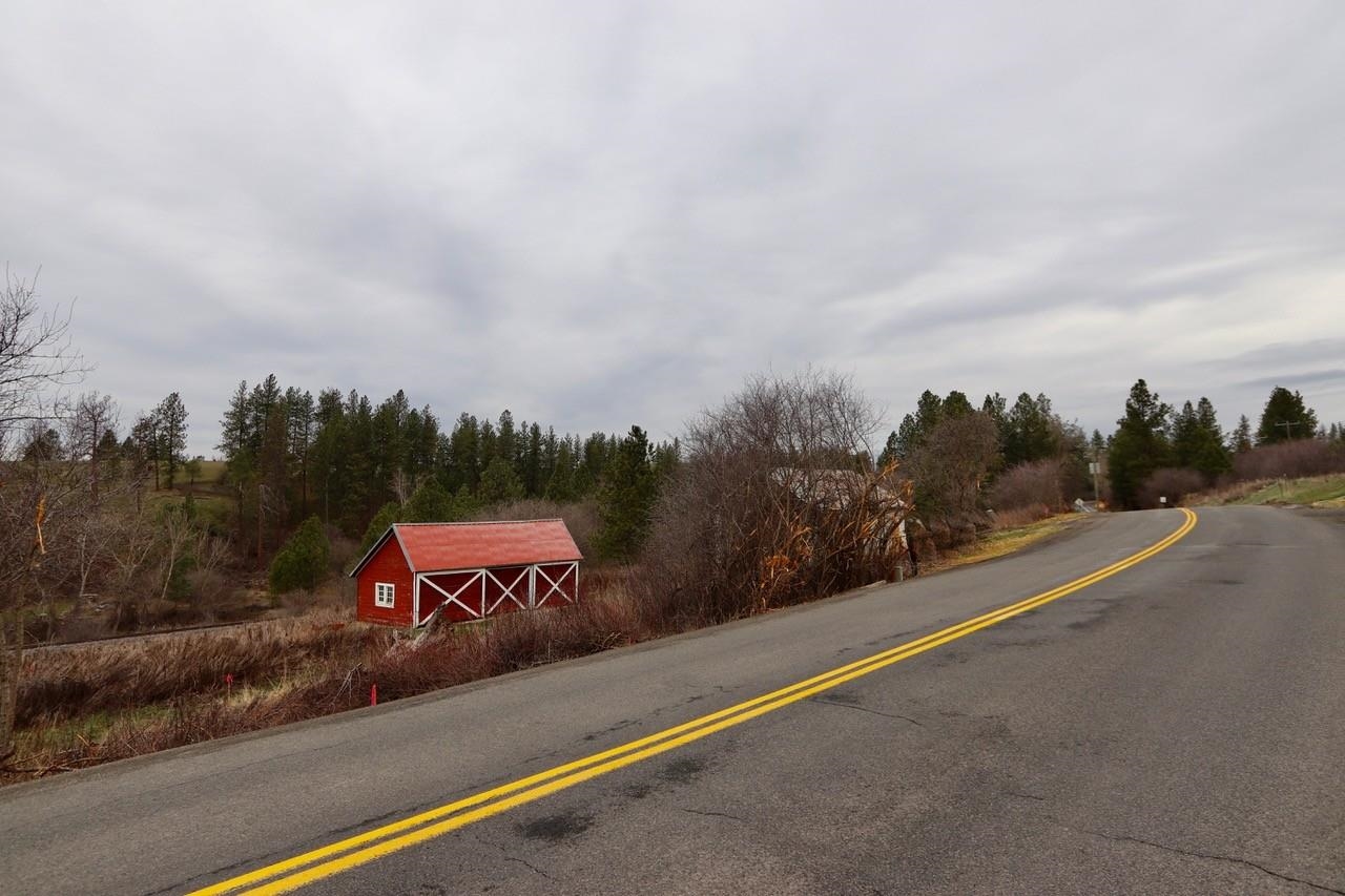 429 Northeast Stringham Road Rockford, WA 99030 - Photo 5 of 18