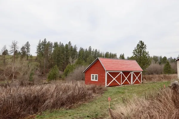 $89,500 | 429 Northeast Stringham Road, Rockford, WA 99030