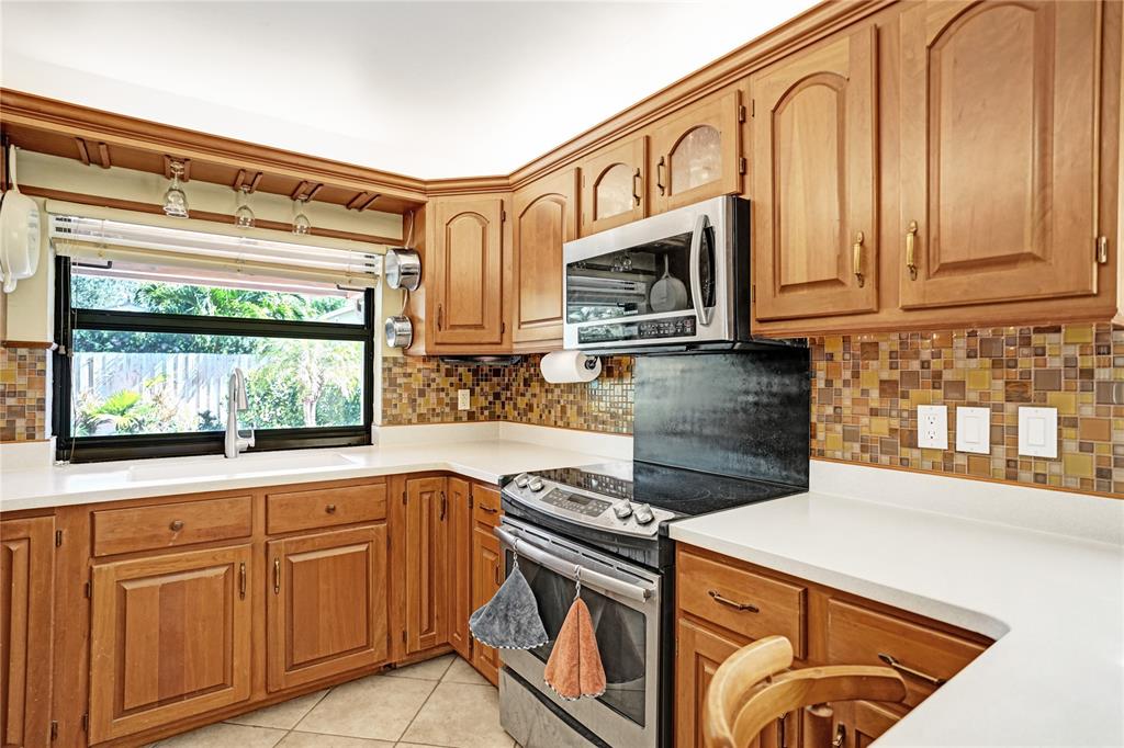 3088 Northwest 26th Avenue Boca Raton, FL 33434 - Photo 13 of 34