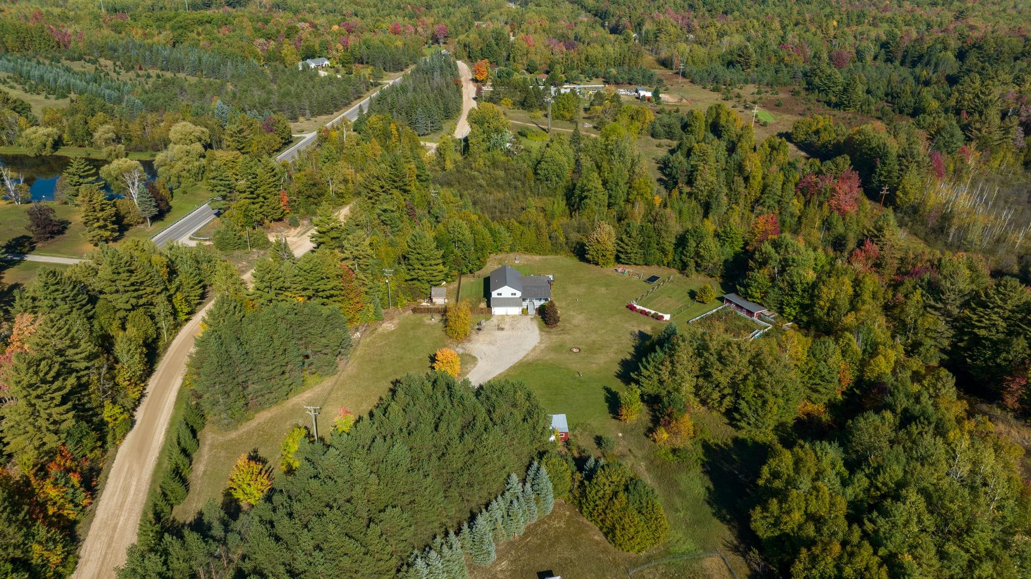 2835 Kitchen Road Cheboygan, MI 49721 - Photo 3 of 50