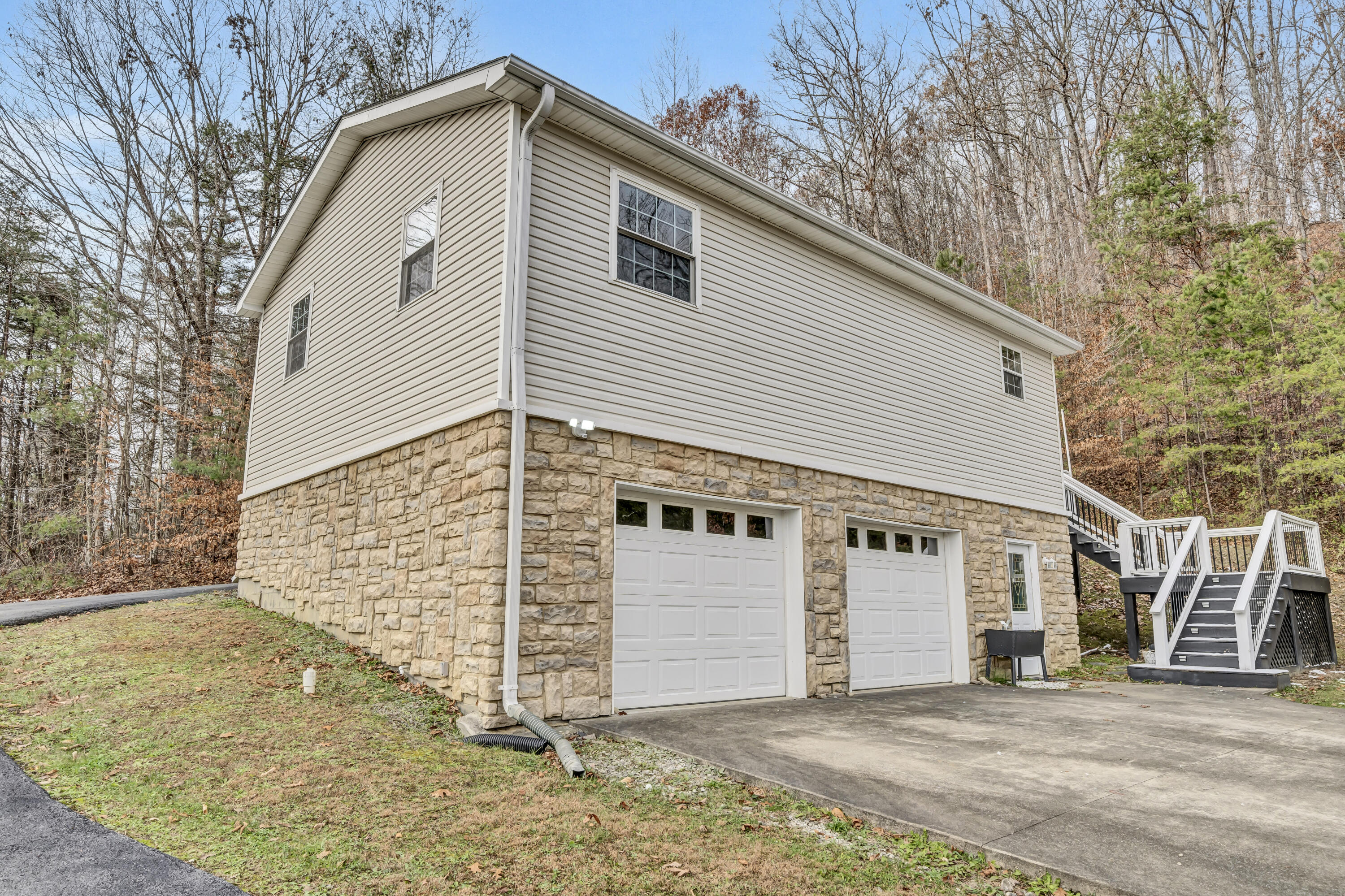 75 Hill-N-Dale Road Morehead, KY 40351 - Photo 3 of 42 A7407437