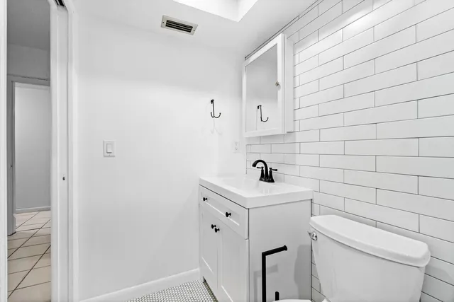 a view of bathroom with shower