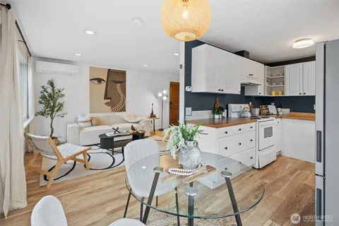 $645,000 | 3912 South Findlay Street, Seattle, WA 98118