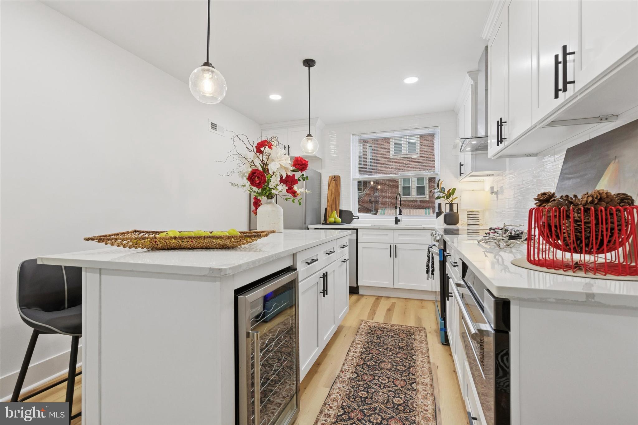 1730 Mayland Street Philadelphia, PA 19138 - Photo 9 of 25 Wine Cooler/Island